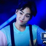 [EXO] 민석이 더 <b>어려</b>보이는데?