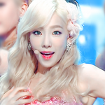 [EXO] 우리 태여니 이쁜걸 떠나서 인상이 <b>독해</b>보임