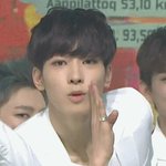 [EXO] <b>원우</b> 사진 더볼래?