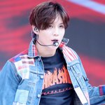 빛나는 <b>태민</b>