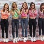 [댓글부탁해]  오늘자 2015 신인여자아이돌 레드카펫.<b>jpg</b>