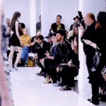 [EXO] <b>런던</b> 패션윜 지각→런웨이 길막한 타오.jpg