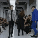 [EXO] 어제 탈기줌 한마리 <b>난입</b> 아니라 패션쇼 무대 한거라고 