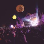 가을 냄새 나는 파티 분위기.jpg