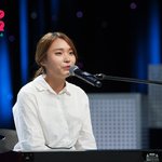 이쁘고 <b>안</b>이쁘고를 떠나서 사람 매력과 개취 무시못<b>함</b>