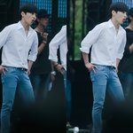 [시우민] 공항에서 갈까말까 <b>밀당</b>하는 시우민 ㅋㅋㅋ