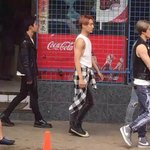 [카이] 종인이 피지 <b>휴가</b>야 촬영이야? <b>사진</b>뜨는데