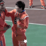 [EXO] 이때 <b>모자</b>에 뭐 좀넣어주지 ㅋㅋㅋ