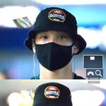 [카이] 수고하신 씨큐형과 서로어께탁 <b>인사</b>하는 종인이