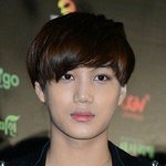 [EXO] 카이는 정면도 못생기고 <b>옆면</b>도못생김 코때문에