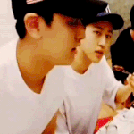 [EXO] <b>횡령</b>범자식 왜이러는지 아는사람?