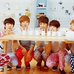 [BTOB] <b>예지</b>앞사 비투비?