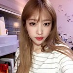 <b>하니</b>턱에보톡스맞았나봄