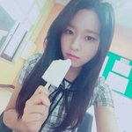 <b>설현</b>이목구비진짜오목조목하다