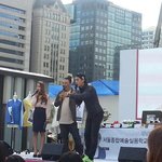 [시우민] (기사추가)서종예 자선경매에 시우민자켓 나왔대 ㅎㅎ 