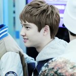 [EXO] 진짜 경수 밝은 <b>머리</b>색 <b>한</b>번만 해주면