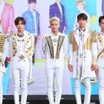 (귀<b>염주</b>의) 샤이니의 생일 축하 