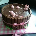 먹기 곤란한 <b>독특</b>한 케이크들