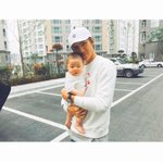 [EXO] <b>훈이</b> 까매지긴했는데 