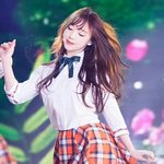 러블리즈는 <b>전체</b>적으로