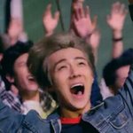 [EXO] 어그로마저 녹이는 <b>미소</b>