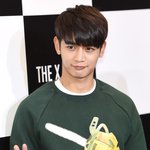 [EXO] 오세훈이랑 비교되는 샤<b>민호</b>