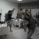 움짤에서부터 느껴지는 한 아이돌의 <b>비글</b>미