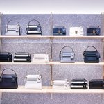 현백<b>본점</b> 발렌티노 스토어 오픈!