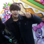 [방탄소년단] 릇데월드  가고 <b>여친</b> 만나러 간 태태~~