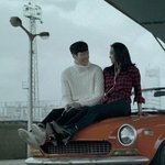 [모든팬덤] 신민아, 김우빈 껴안고 난리났네
