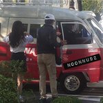 [시우민] 시우민 촬영 영상들(운전,전단지 나눠주는)