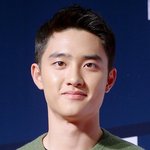 [EXO] 디오 목에 피부 노화<b>진행</b>됨