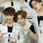 [EXO] <b>민석</b>이도 프엑요정 합류해 ㅋㅋ