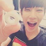 아스트로 멤버의 보컬 연습