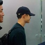[EXO] 경수 출국 꾹꾹<b>이</b>+종대<b>옷</b>털어줌