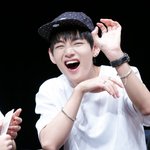 [방탄소년단] 웃는 표정 <b>vs</b> 무표정 1