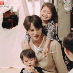 [카이] 종인이네 집에 <b>놀러</b>온 ㄹㅣ키김 아저씨