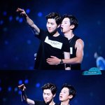 [EXO] 찬열 <b>팔</b>색 왜이래? <b>팔</b>만 이상한거 바른거같아 