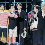 [EXO] 폰 <b>액정</b> 갈았는데 진작 갈걸...