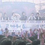 팬들 이름으로 현수막 만든 아이돌