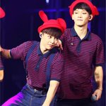 [시우민] <b>이</b> <b>형</b> 왜이리 신났지..(시우민)