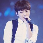 [시우민] 시우민 <b>허리</b> 꺾이는 각도 -ㅠ-