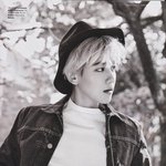 [백현] <b>엘르</b> 샀어?