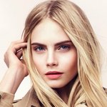 카라델<b>레바인</b> 4차원 매력