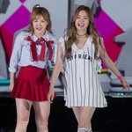 [EXO] <b>가을</b>엔 그들도 살이찌죠