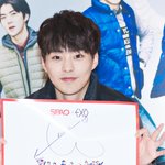 [EXO] 얘들아 진정하고  오늘 리즈찍은 민석이 봐 