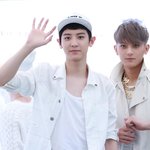 [EXO] 찬열이<b>사진</b> <b>개</b>좋은데 둘기가ㅡㅡ