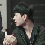 [EXO] <b>윤형</b>이 립밤샀다ㅋㅋㅋㅋ