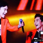 [EXO] 김<b>형제</b> 웃는거 존나 사랑스럽다