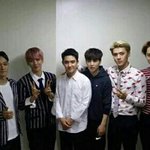 [EXO] 좀 <b>부자연</b>스럽긴 해도 이사진이 이쁘다ㅋㅋ